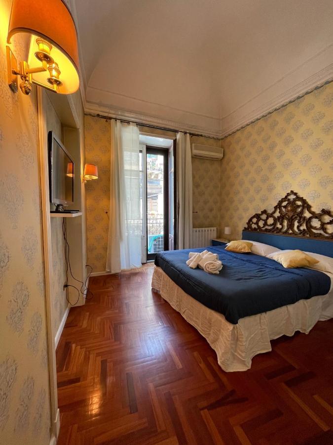 Gli Appartamenti Di Agata Catania Luaran gambar