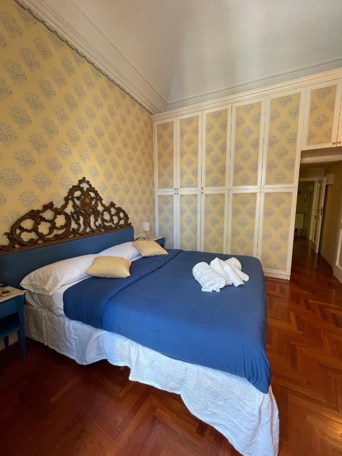 Gli Appartamenti Di Agata Catania Luaran gambar